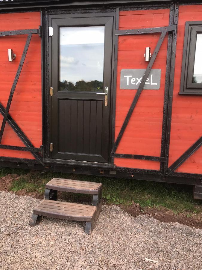 ヘレフォードLuxury Railway Carriage With Stunning Viewsアパートメント エクステリア 写真